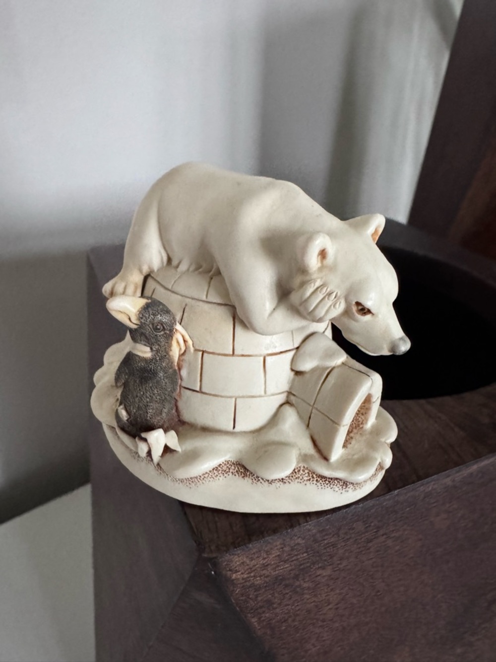 Harmony Kingdom Treasure Jests WHEN NATURE CALLS 1998 Polar Bear RETIRED